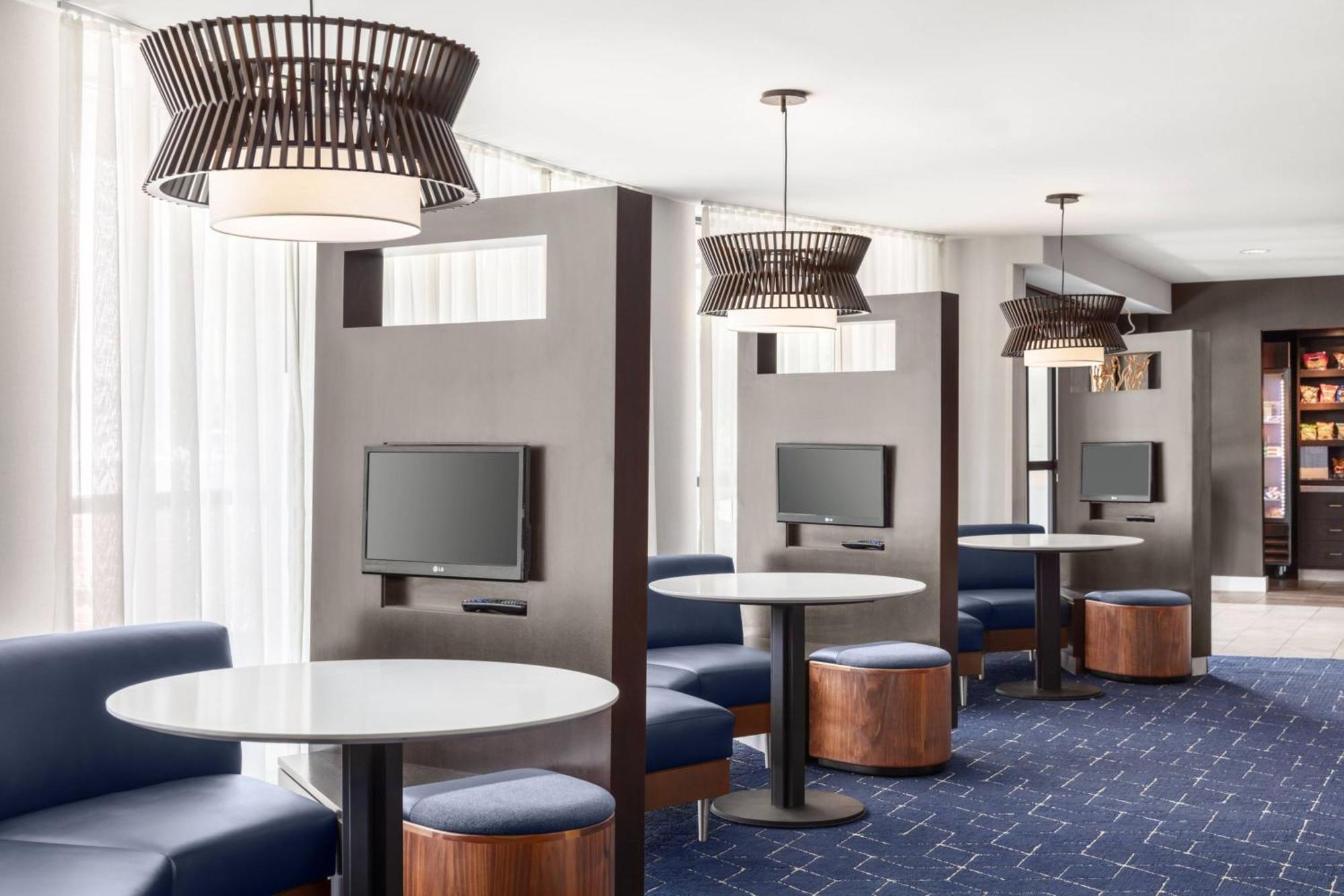 Courtyard Portland Airport Hotel South Portland Eksteriør billede